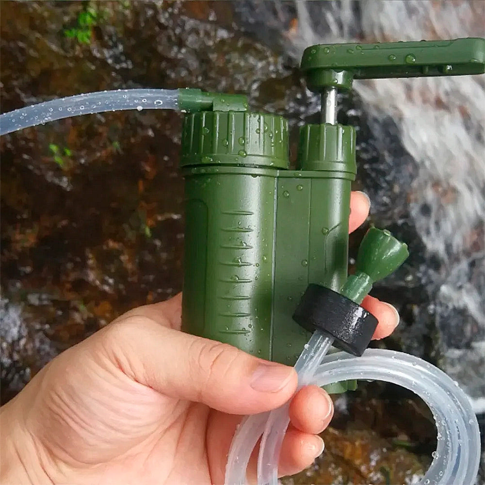 Portable Water Purifier with Manual Pump System